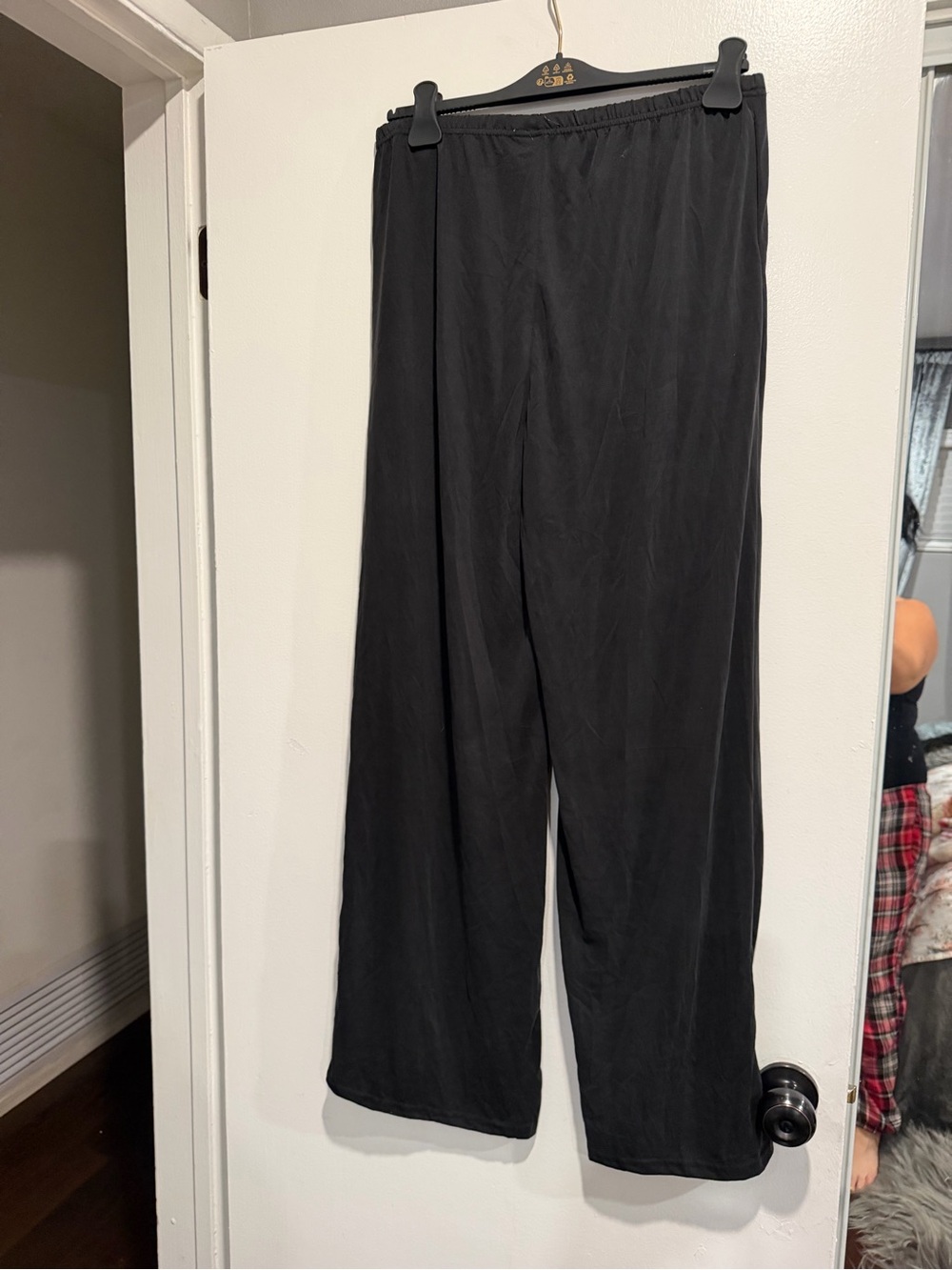 Black women's Wide-Leg Lounge Pants